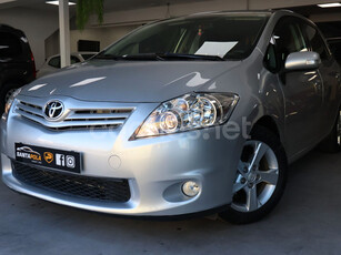 TOYOTA Auris 1.4 D4D DPF Active