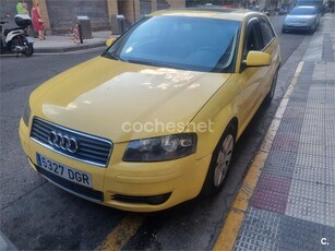 AUDI A3 2.0 FSI ATTRACTION 3p.