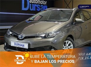 TOYOTA Auris 1.8 140H Active Touring Sports 5p.