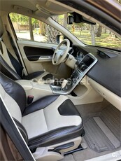 VOLVO XC60 2.4D AWD Kinetic Auto 5p.