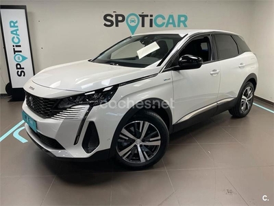 PEUGEOT 3008 Hybrid 225 eEAT8 Allure Pack