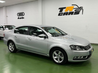 VOLKSWAGEN Passat 1.6 TDI 105cv Advance Bluemotion Tech 4p.