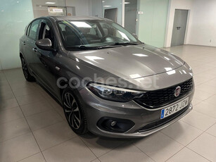 FIAT Tipo 1.4 16v Lounge 70kW 95CV gasolina 5p. 5p.