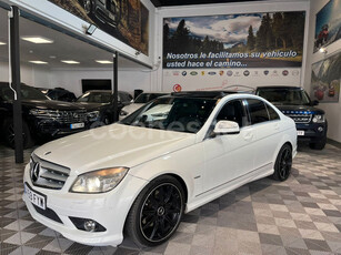 MERCEDES-BENZ Clase C C 320 CDI AVANTGARDE 4p.