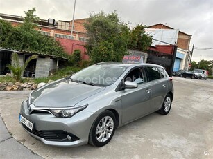 TOYOTA Auris Hybrid Feel 5p.