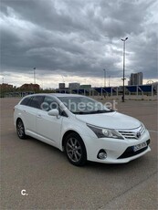 TOYOTA Avensis 150D Executive Cross Sport 5p.