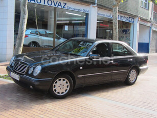 MERCEDES-BENZ Clase E E 200 ELEGANCE 4p.