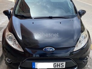 FORD Fiesta 1.4 Titanium 5p.