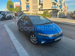 HONDA Civic 1.8 iVTEC Executive Piel Nav 5p.