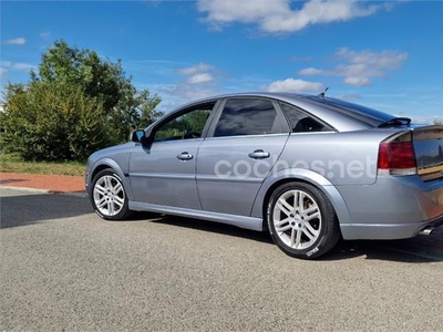 OPEL Vectra GTS 2.2 DTI 16v 5p.