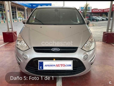 FORD SMAX