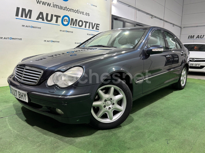 MERCEDES-BENZ Clase C C 320 ELEGANCE AUTO 4p.