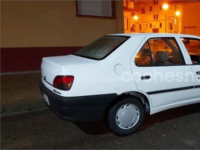 PEUGEOT 306 SL 1.4 4p.