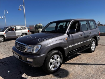 TOYOTA Land Cruiser 100 4.2 TDI VX AUTO CUERO Navegador 5p.