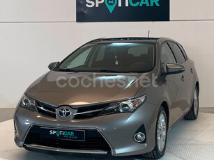 TOYOTA Auris 120D Advance 5p.