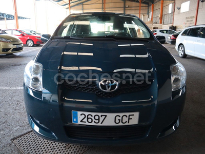 TOYOTA Auris 2.0 D4D Sol 5p.