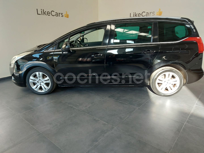 PEUGEOT 5008 Active 1.6 eHDI 112 FAP CMP Blue Lion 5p.