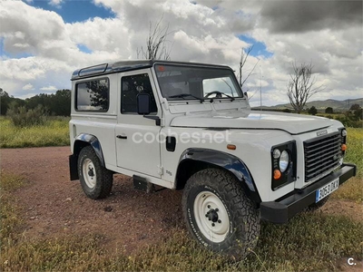 LAND-ROVER Defender