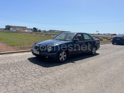 MERCEDES-BENZ Clase E E 320 CDI ELEGANCE 4p.