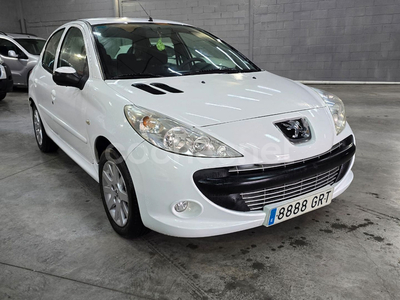 PEUGEOT 206 + 1.4 HDI 70cv 5p.