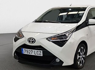 Toyota Aygo 1.0 70 x-play