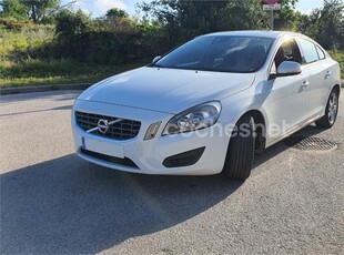 VOLVO S60 2.0 D3 Momentum 4p.