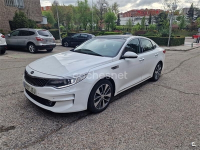 KIA Optima 1.7 CRDi VGT 141CV Emotion EcoDynamics 4p.