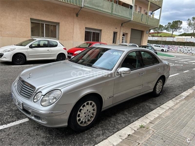 MERCEDES-BENZ Clase E E 240 4MATIC ELEGANCE AUTO 4p.