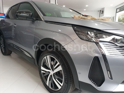 PEUGEOT 3008 1.2 PureTech 96KW SS Allure Pack EAT8 5p.