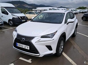 LEXUS NX 2.5 300h Business Navigation 2WD 5p.