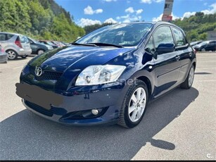 TOYOTA Auris 2.0 D4D Active 5p.