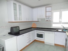 Venta Piso León. Piso de tres habitaciones