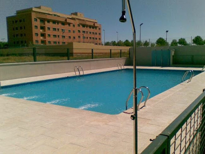 Alquiler de piso con piscina y terraza en Nuevo Hospital-Nuevo Hospital-Larache (Ciudad Real ), Hospital General