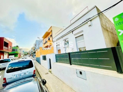 Casa en venta en Camino del Vallado, cerca de Calle Simon Bolivar en San Cristóbal de La Laguna Capital por 237.000 €