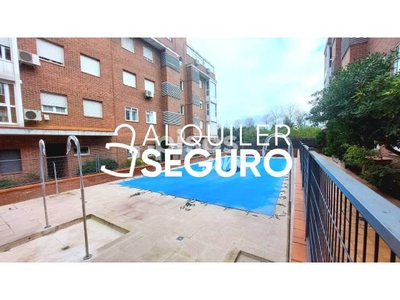 Piso en alquiler en San Blas en Rejas por 1.040 €/mes