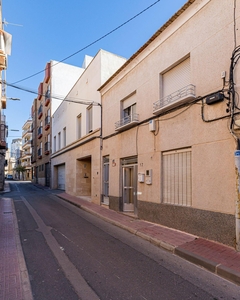 Venta de casa con terraza en Alcantarilla, Alcantarilla