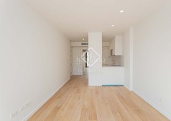 Piso precioso piso de obra nueva de 1 dormitorio en venta en sant gervasi en Barcelona