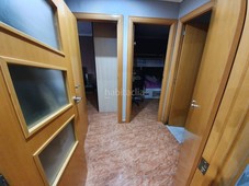 Piso con 2 habitaciones con aire acondicionado en Badalona