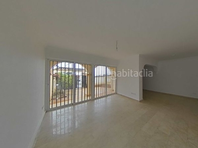 Alquiler casa adosada en c/ justicia - urb Costabella - solvia inmobiliaria - chalet adosado en Marbella