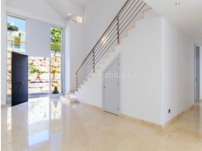 Alquiler casa con 5 habitaciones amueblada con parking, piscina y aire acondicionado en Marbella