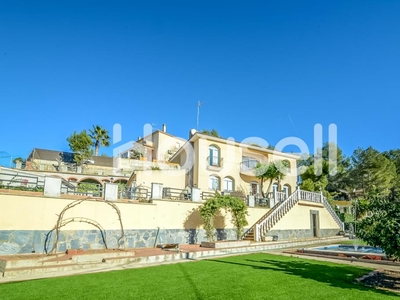 Villa con terreno en venta en la Cal Dori' Canyelles