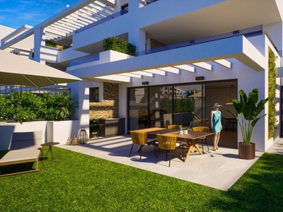 Piso en venta en Guadalobón, Estepona, Málaga