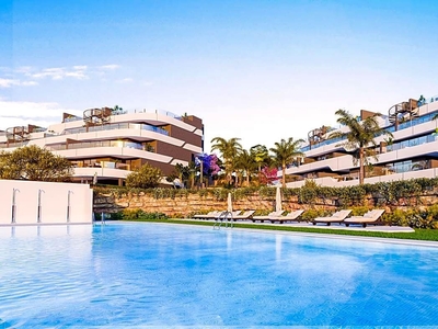 Piso en venta en La Concha - Resina Golf, Estepona, Málaga