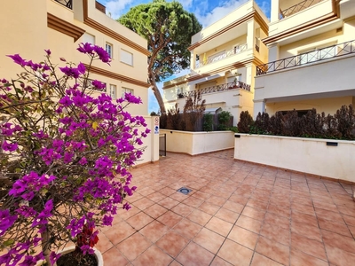 Apartamento en venta en Santa María, Marbella, Málaga