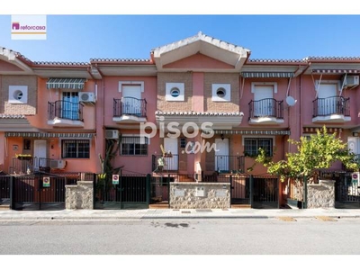 Casa adosada en venta en Calle de la Encina