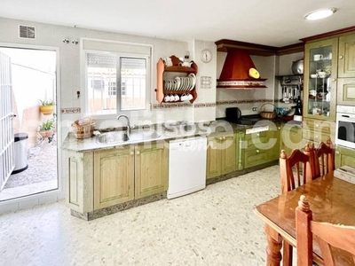 Casa adosada en venta en Delicias