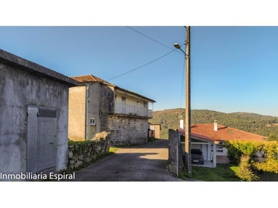 Casa de piedra para restaurar en Cerdedo.