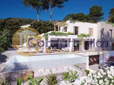 Detached chalet for sale in Benissa costa