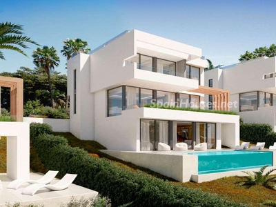 Villa independiente en venta en La Cala Golf - Lagar Martell, Mijas