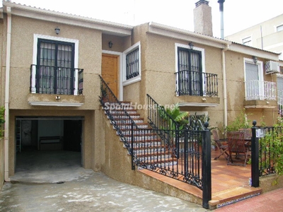 House for sale in Daya Nueva
